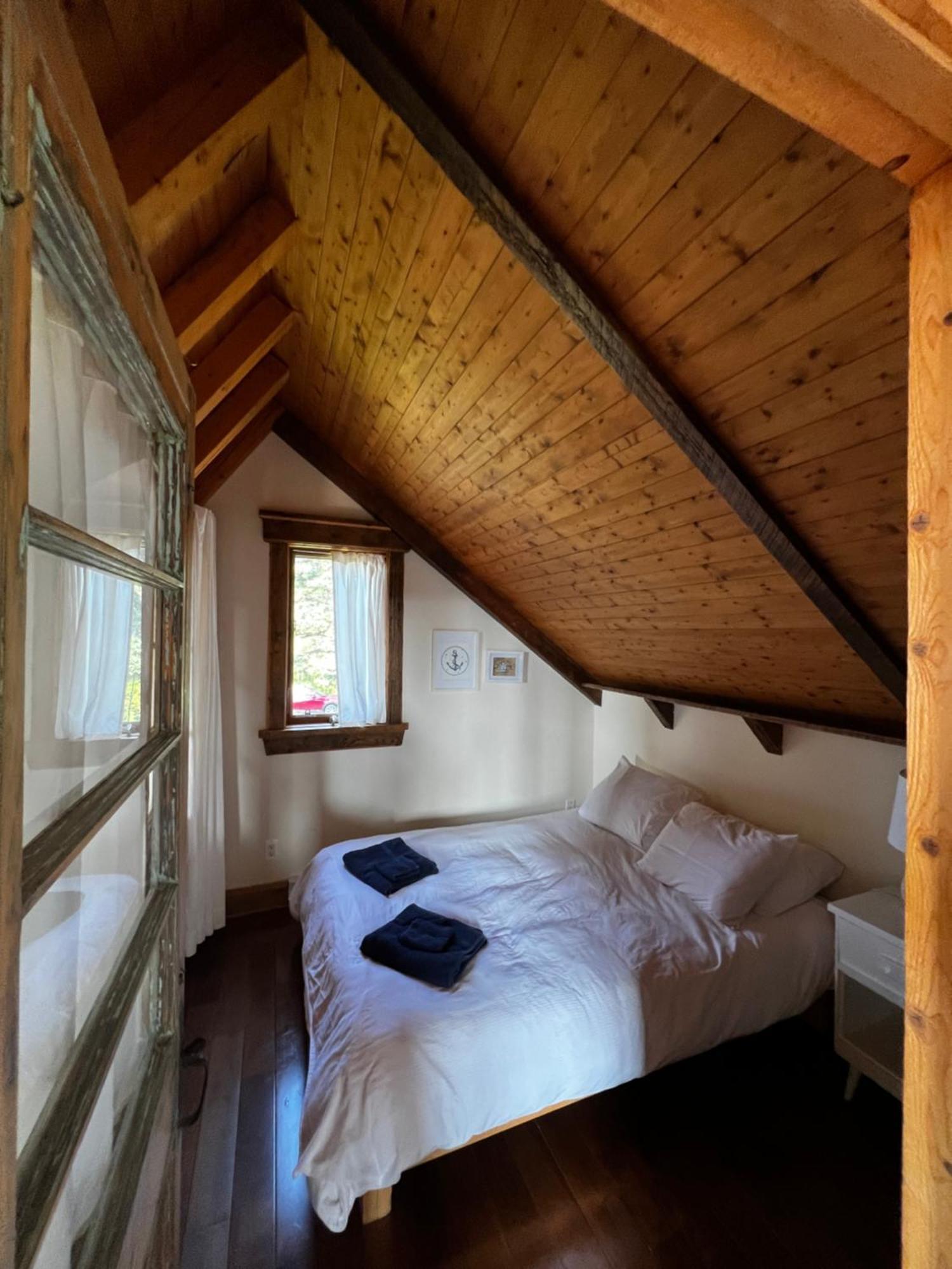 Chalet Epicea Sainte Anne des Monts Exterior photo
