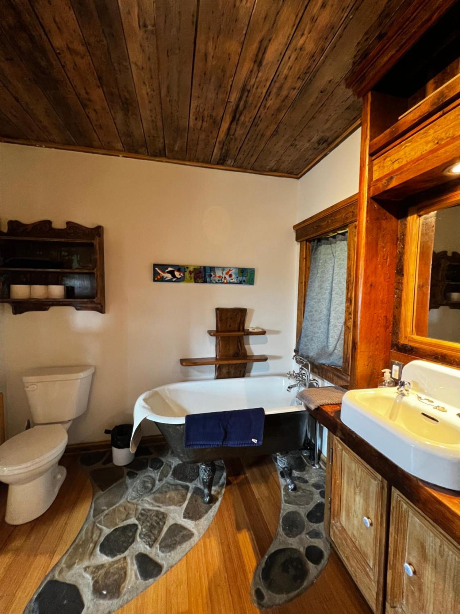 Chalet Epicea Sainte Anne des Monts Exterior photo