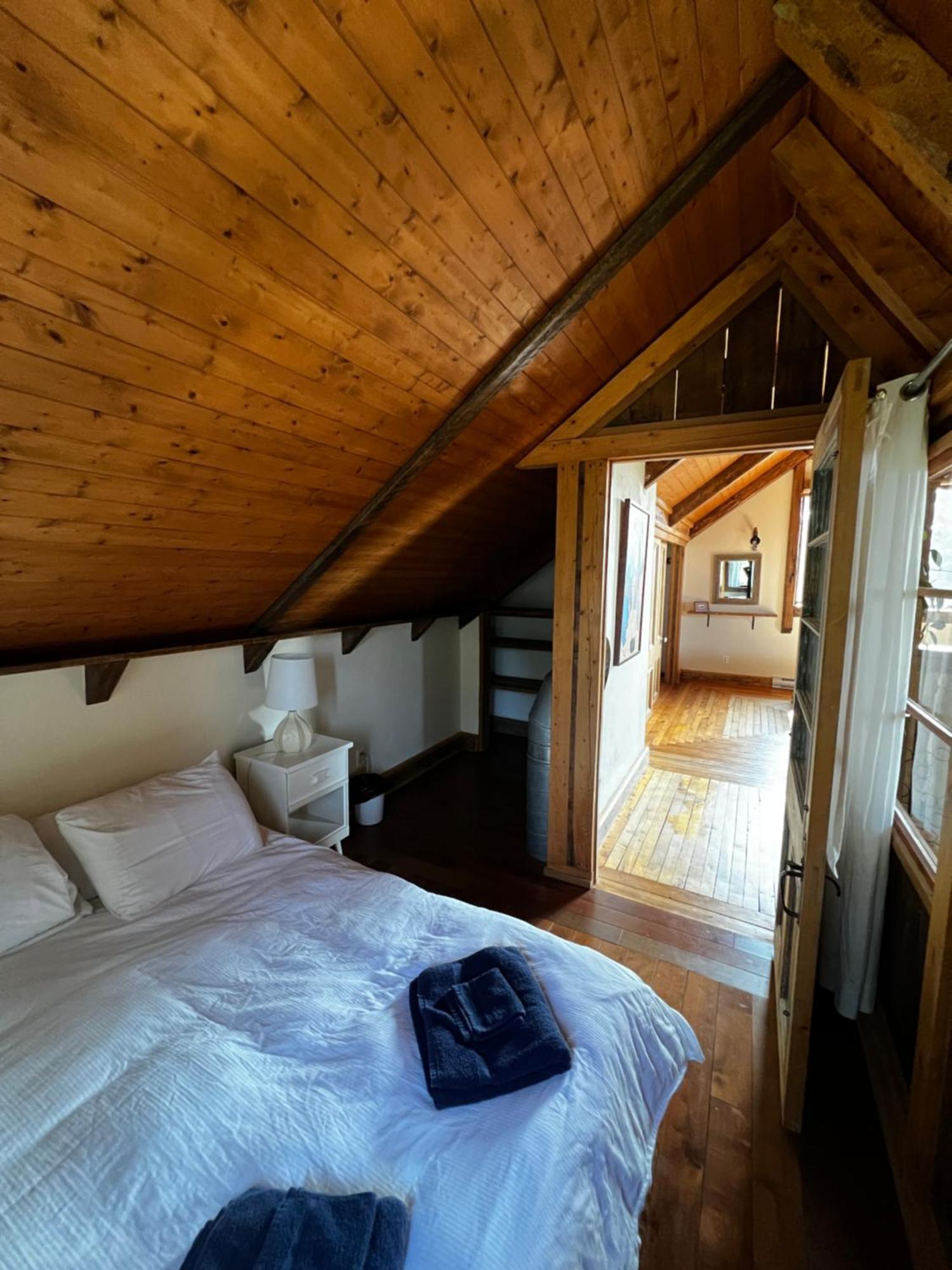 Chalet Epicea Sainte Anne des Monts Exterior photo